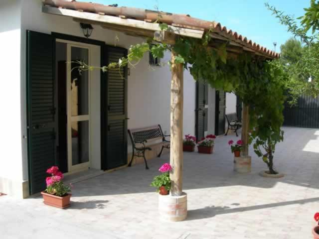 Villa Verdemare Naxos จีอาร์ดีนี นักซอส ภายนอก รูปภาพ